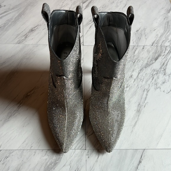 Gianni Bini western rhinestone silver copy point toe heel boot bootie shoe 6 - Picture 2 of 12